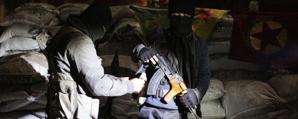 The militants of the Kurdistan Workers' Party, or PKK, stand at a barricade. The militants of the Kurdistan Workers' Party, or PKK, stand at a barricade. - Sputnik International