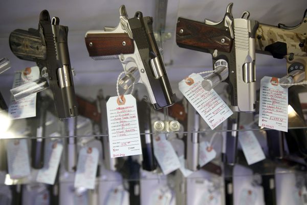 Handguns in a display case at Metro Shooting Supplies, in Bridgeton, Mo. Handguns in a display case at Metro Shooting Supplies, in Bridgeton, Mo. - Sputnik International