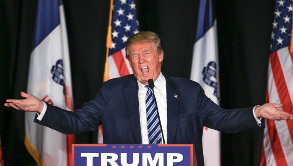 Republican presidential candidate Donald Trump speaks during a campaign stop in Council Bluffs, Iowa, Tuesday, Dec. 29, 2015. - Sputnik International