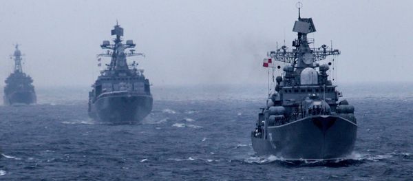 Russian Pacific Fleet warships during a naval parade in the Peter the Great Bay marking the wrap-up of the Joint Sea 2015 II Russian-Chinese naval drill - Sputnik International