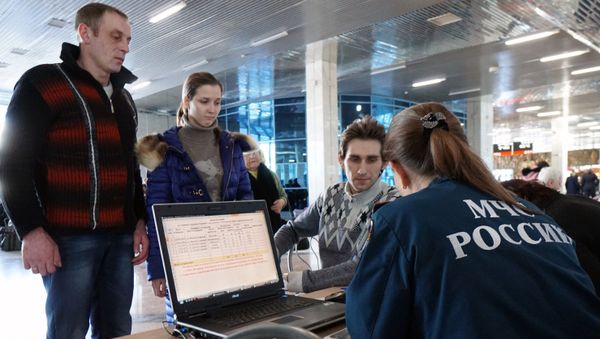 Ukrainian refugees at Rostov-on-Don railway station. File photo - Sputnik International