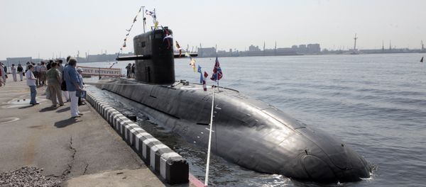 Visitors look at St Petersburg diesel electric submarine of the Lada class at the International Maritime Defense Show in St Petersburg. File photo - Sputnik International