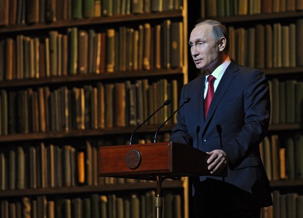Russian President Vladimir Putin speaks at the ceremony closing the Year of Literature and opening the Year of Cinema at the State Academic Mariinsky Theater's Second Stage, December 14, 2015 Russian President Vladimir Putin speaks at the ceremony closing the Year of Literature and opening the Year of Cinema at the State Academic Mariinsky Theater's Second Stage, December 14, 2015 - Sputnik International
