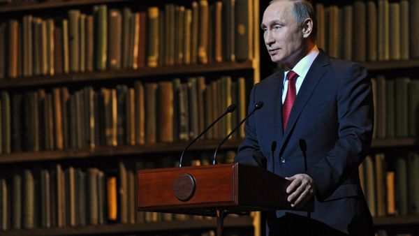 Russian President Vladimir Putin speaks at the ceremony closing the Year of Literature and opening the Year of Cinema at the State Academic Mariinsky Theater's Second Stage, December 14, 2015 Russian President Vladimir Putin speaks at the ceremony closing the Year of Literature and opening the Year of Cinema at the State Academic Mariinsky Theater's Second Stage, December 14, 2015 - Sputnik International