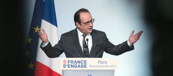 French President Francois Hollande delivers a speech during the La France s'engage (France makes a stand) award ceremony at the Elysee presidential palace in Paris on December 22, 2015 French President Francois Hollande delivers a speech during the La France s'engage (France makes a stand) award ceremony at the Elysee presidential palace in Paris on December 22, 2015 - Sputnik International