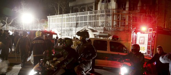Iranian security protect Saudi Arabia's embassy in Tehran, Iran, while a group of demonstrators gathered to protest execution of a Shiite cleric in Saudi Arabia, Sunday, Jan. 3, 2016 Iranian security protect Saudi Arabia's embassy in Tehran, Iran, while a group of demonstrators gathered to protest execution of a Shiite cleric in Saudi Arabia, Sunday, Jan. 3, 2016 - Sputnik International
