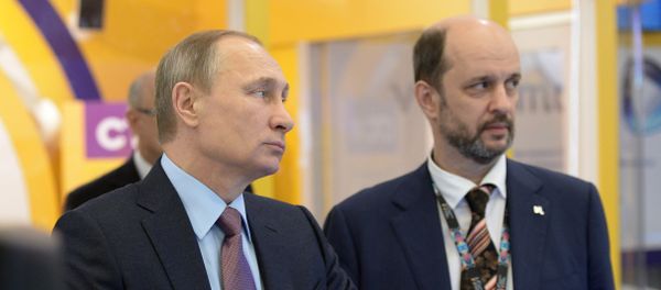 President Vladimir Putin at plenary meeting of Russia's first Internet Economy Forum President Vladimir Putin at plenary meeting of Russia's first Internet Economy Forum - Sputnik International