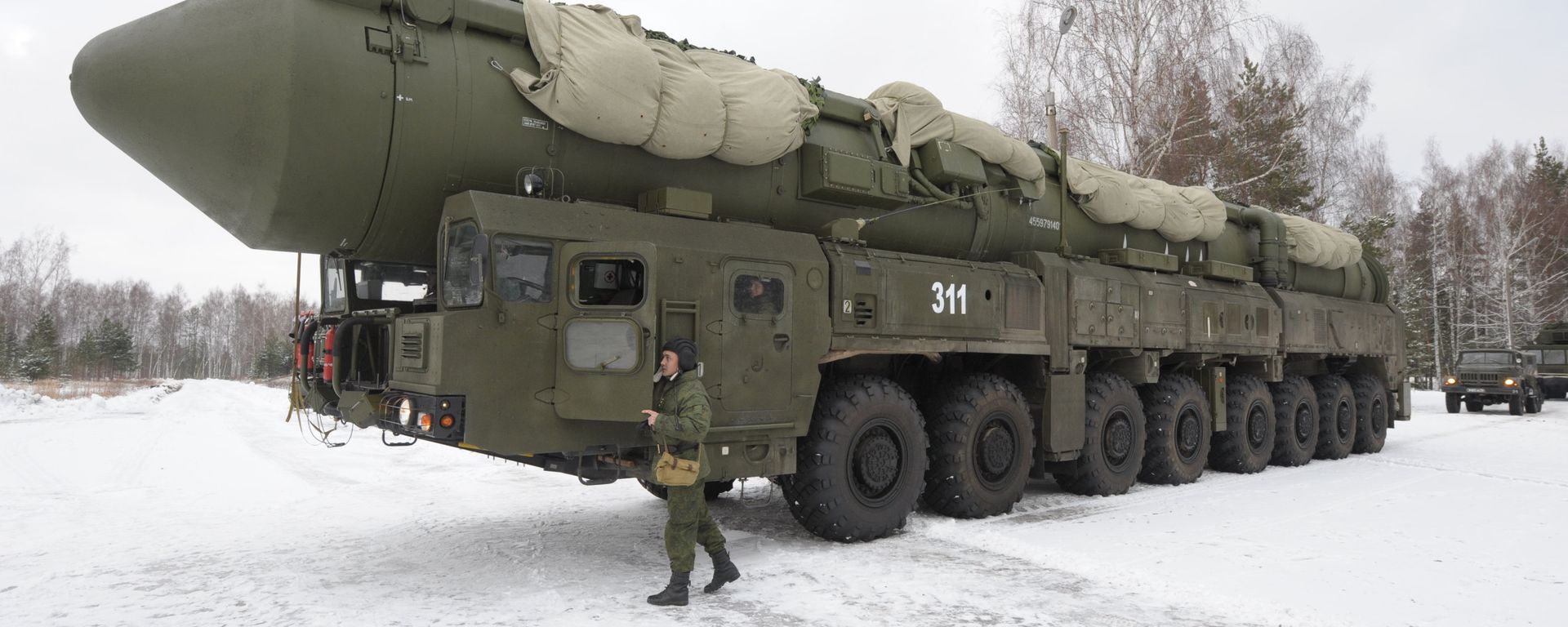Mobile launcher 'Yars' missile system on the territory of Teykovo air defence missile formation in Ivanovo region. - Sputnik International, 1920, 29.02.2024