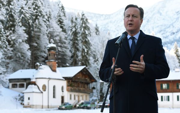 British Prime Minister David Cameron gives a statement after his visit at a meeting of the German conservative Christian Social Union (CSU) party in Wildbad Kreuth, southern Germany, on January 7, 2016. British Prime Minister David Cameron gives a statement after his visit at a meeting of the German conservative Christian Social Union (CSU) party in Wildbad Kreuth, southern Germany, on January 7, 2016. - Sputnik International
