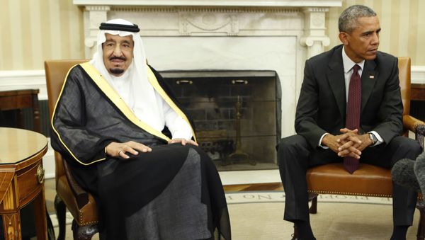 US President Barack Obama speaks with King Salman (L) of Saudi Arabia during their meeting in the Oval Office at the White House in Washington, DC on September 4, 2015 US President Barack Obama speaks with King Salman (L) of Saudi Arabia during their meeting in the Oval Office at the White House in Washington, DC on September 4, 2015 - Sputnik International