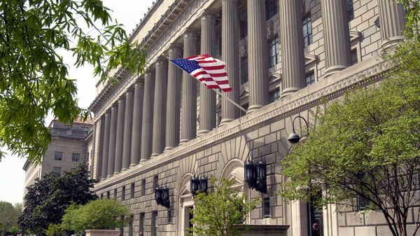Main entrance US Commerce Department Building - Sputnik International