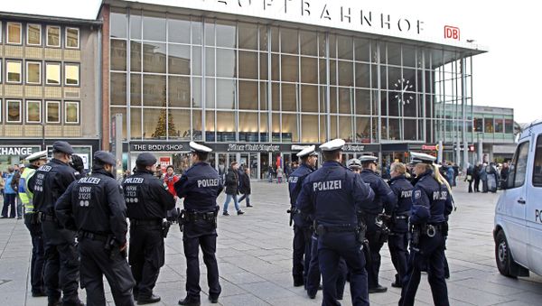 Police officers patrol in front of the main station of Cologne, Germany (File) Police officers patrol in front of the main station of Cologne, Germany (File) - Sputnik International