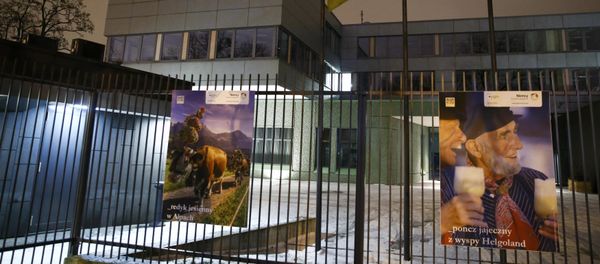 The German embassy building is seen in Warsaw, Poland January 10, 2016. Poland's foreign minister on Sunday summoned the German ambassador to a meeting over what his department called anti-Polish comments by German politicians, the conservative Warsaw government's latest broadside at Berlin The German embassy building is seen in Warsaw, Poland January 10, 2016. Poland's foreign minister on Sunday summoned the German ambassador to a meeting over what his department called anti-Polish comments by German politicians, the conservative Warsaw government's latest broadside at Berlin - Sputnik International