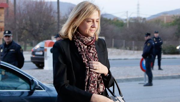 Spain's Princess Cristina arrives at a makeshift courtroom for a corruption trial, in Palma de Mallorca, Spain, Monday, Jan. 11, 2016 - Sputnik International