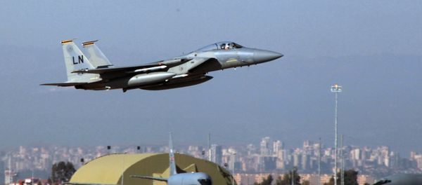 A U. S. Air Force F15 fighter jet takes off after Defense Secretary Ash Carter visited the Incirlik Air Base near Adana, Turkey, Tuesday, Dec. 15, 2015 A U. S. Air Force F15 fighter jet takes off after Defense Secretary Ash Carter visited the Incirlik Air Base near Adana, Turkey, Tuesday, Dec. 15, 2015 - Sputnik International