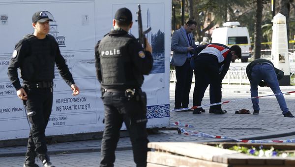 Police secure the area after an explosion in central Istanbul, Turkey January 12, 2016 Police secure the area after an explosion in central Istanbul, Turkey January 12, 2016 - Sputnik International