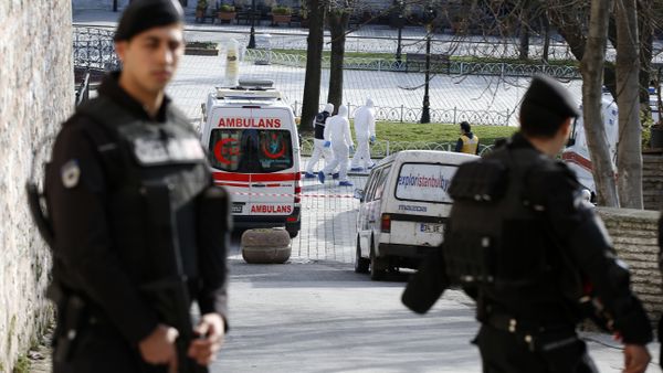 Policemen investigate for evidence at the Sultanahmet district after an explosion in Istanbul, Tuesday, Jan. 12, 2016 Policemen investigate for evidence at the Sultanahmet district after an explosion in Istanbul, Tuesday, Jan. 12, 2016 - Sputnik International