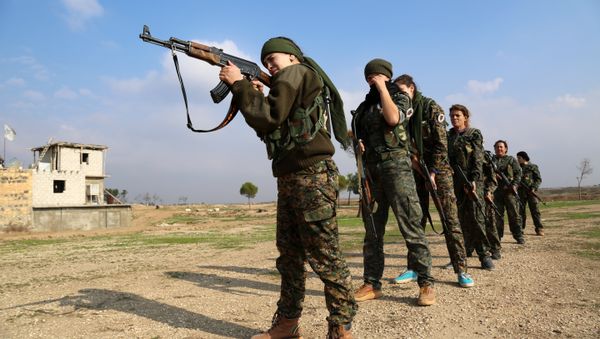 We have proved that women can hold their own in the fight against Daesh, according to Servin Rojava, commander of an all-female branch of the Kurdish People's Protection Units We have proved that women can hold their own in the fight against Daesh, according to Servin Rojava, commander of an all-female branch of the Kurdish People's Protection Units - Sputnik International