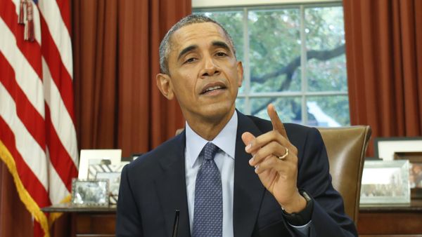 US President Barack Obama talks to the media before signing the Bipartisan Budget Act of 2015 in the Oval Office of the White House in Washington, DC on November 2, 2015 US President Barack Obama talks to the media before signing the Bipartisan Budget Act of 2015 in the Oval Office of the White House in Washington, DC on November 2, 2015 - Sputnik International
