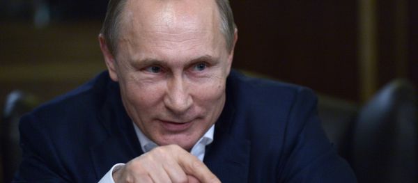 In this photo taken Tuesday, Jan. 5, 2016, Russian President Vladimir Putin speaks during an interview with the German daily Bild at the Russian Black Sea resort of Sochi, Russia In this photo taken Tuesday, Jan. 5, 2016, Russian President Vladimir Putin speaks during an interview with the German daily Bild at the Russian Black Sea resort of Sochi, Russia - Sputnik International