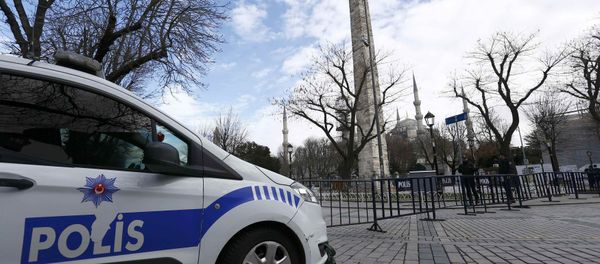 Police secure the area around the Obelisk of Theodosius at Sultanahmet square in Istanbul, Turkey January 13, 2016 Police secure the area around the Obelisk of Theodosius at Sultanahmet square in Istanbul, Turkey January 13, 2016 - Sputnik International