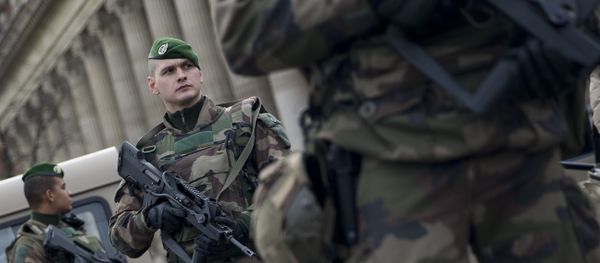 French soldiers patrol - Sputnik International