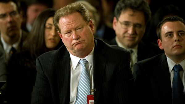 Liberal radio talk show host Ed Shultz listens with other reporters as US President Barack Obama conducts his second prime time press conference since coming into office in the East Room of the White House on March 24, 2009 in Washington. - Sputnik International