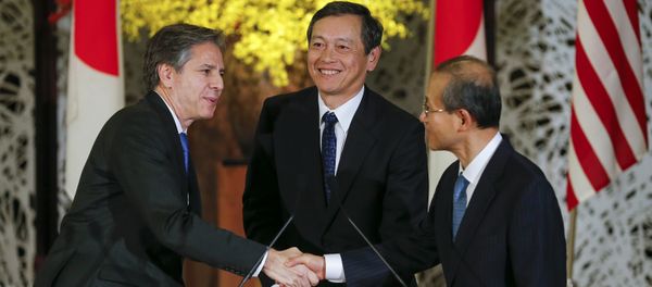 US Deputy Secretary of State Antony Blinken, left, Japanese Vice Foreign Minister Akitaka Saiki, center, and South Korean First Vice Foreign Minister Lim Sung-nam attend a joint news conference at Foreign Ministry's Iikura Guesthouse in Tokyo Saturday, Jan. 16, 2016 following their trilateral meeting. US Deputy Secretary of State Antony Blinken, left, Japanese Vice Foreign Minister Akitaka Saiki, center, and South Korean First Vice Foreign Minister Lim Sung-nam attend a joint news conference at Foreign Ministry's Iikura Guesthouse in Tokyo Saturday, Jan. 16, 2016 following their trilateral meeting. - Sputnik International