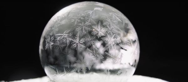 Freezing soap bubbles at -15 celsius - Warsaw - Sputnik International