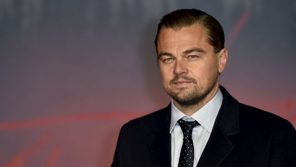 Actor Leonardo DiCaprio poses as he arrives for the British premiere of The Revenant, in London, Britain January 14, 2016 - Sputnik International