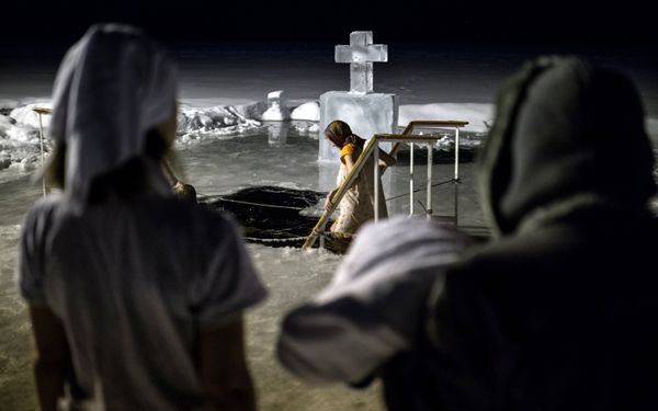Russian Spirit: Epiphany Bathing Across the Country Russian Spirit: Epiphany Bathing Across the Country - Sputnik International