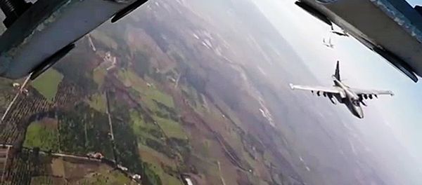 Russia's Su-25 and Syria's MiG-29 on combat flight mission from Hmeimim airbase - Sputnik International
