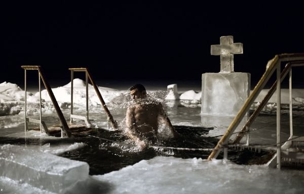Russian Spirit: Epiphany Bathing Across the Country Russian Spirit: Epiphany Bathing Across the Country - Sputnik International
