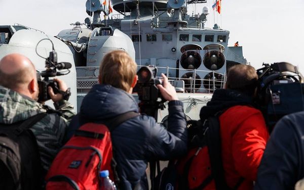 Russian Destroyer Vice-Admiral Kulakov Welcomes Foreign Journalists Russian Destroyer Vice-Admiral Kulakov Welcomes Foreign Journalists - Sputnik International