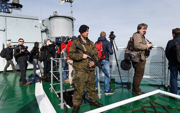 Russian Destroyer Vice-Admiral Kulakov Welcomes Foreign Journalists Russian Destroyer Vice-Admiral Kulakov Welcomes Foreign Journalists - Sputnik International