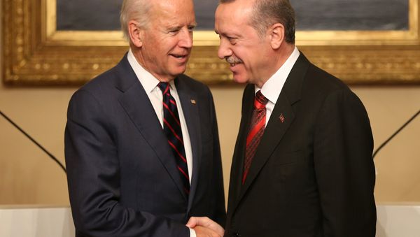 US Vice President Joe Biden, left, and Turkish President Recep Tayyip Erdogan. US Vice President Joe Biden, left, and Turkish President Recep Tayyip Erdogan. - Sputnik International