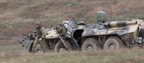 Russian Interior Ministry troops during a tactical exercise held in Simferopol District - Sputnik International