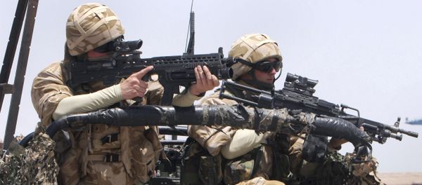 British soldiers stand guard at Umm Qasr port in Basra, Iraq - Sputnik International