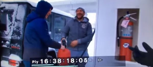 Alex Ovechkin's Plowing His Neighbors' Driveways During the D.C. Storm Alex Ovechkin's Plowing His Neighbors' Driveways During the D.C. Storm - Sputnik International