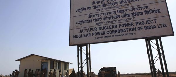 Indian police officers guard the site of the proposed Jaitapur Nuclear Power Project in Jaitapur in the western state of Maharashtra, India, Wednesday, April 20, 2011 Indian police officers guard the site of the proposed Jaitapur Nuclear Power Project in Jaitapur in the western state of Maharashtra, India, Wednesday, April 20, 2011 - Sputnik International