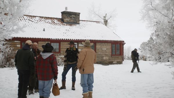 Supporters wait while a meeting takes place with Ammon Bundy, Ryan Bundy and the Pacific Patriots Network, who are attempting to resolve the occupation at the Malheur National Wildlife Refuge, near Burns, Oregon, January 9, 2016. Supporters wait while a meeting takes place with Ammon Bundy, Ryan Bundy and the Pacific Patriots Network, who are attempting to resolve the occupation at the Malheur National Wildlife Refuge, near Burns, Oregon, January 9, 2016. - Sputnik International