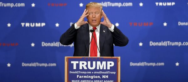 U.S. Republican presidential candidate Donald Trump addresses the crowd at a campaign rally in Farmington, New Hampshire January 25, 2016 U.S. Republican presidential candidate Donald Trump addresses the crowd at a campaign rally in Farmington, New Hampshire January 25, 2016 - Sputnik International