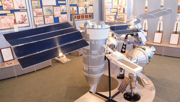 A model of the Resurs-P space probe - Sputnik International