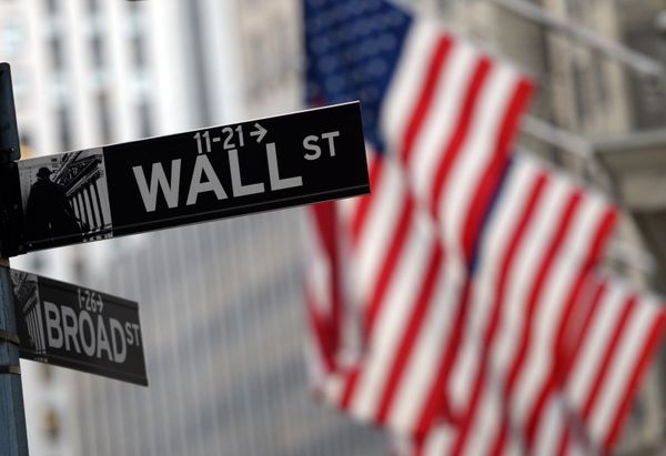 This file photo taken on January 07, 2016 shows a street sign at the corner of Wall and Broad Street across from the New York Stock Exchange This file photo taken on January 07, 2016 shows a street sign at the corner of Wall and Broad Street across from the New York Stock Exchange - Sputnik International