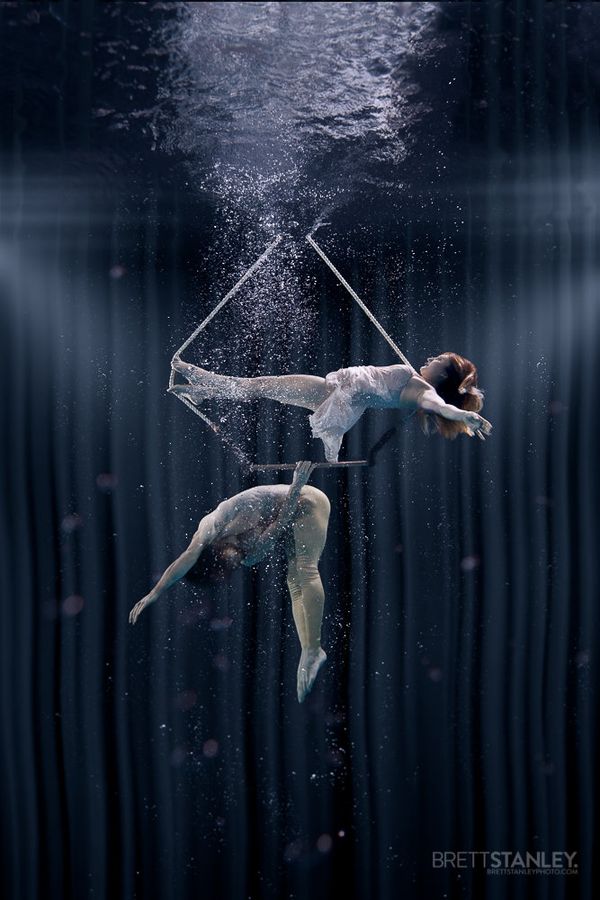 Radiant Beauty of 'Sirens': Underwater Circus - Sputnik International
