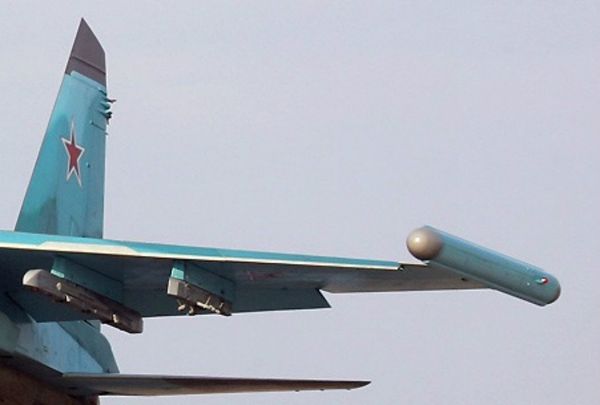 The relatively small container in the shape of a torpedo is mounted on the wingtips of the aircraft.  - Sputnik International