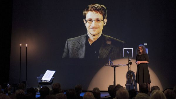 A chair is pictured on stage as former U.S. National Security Agency contractor Edward Snowden is awarded the Bjornson prize Molde, Norway, in this September 5, 2015 file photo A chair is pictured on stage as former U.S. National Security Agency contractor Edward Snowden is awarded the Bjornson prize Molde, Norway, in this September 5, 2015 file photo - Sputnik International