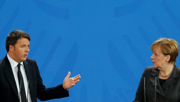 German Chancellor Angela Merkel and Italian Prime Minister Matteo Renzi address a news conference at the Chancellery in Berlin, Germany, January 29, 2016. German Chancellor Angela Merkel and Italian Prime Minister Matteo Renzi address a news conference at the Chancellery in Berlin, Germany, January 29, 2016. - Sputnik International