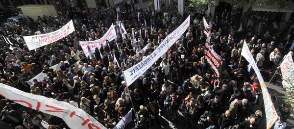 Greek journalists gather outside their union building in Athens during their 24-hour strike on October 18, 2011 (File) - Sputnik International