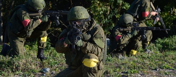 Servicemen of the task force units of the Eastern Military District during an operation to prevent hypothetical terrorists from getting to a Defense Ministry facility Servicemen of the task force units of the Eastern Military District during an operation to prevent hypothetical terrorists from getting to a Defense Ministry facility - Sputnik International